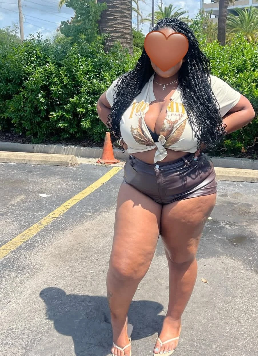 Meet sweet Mercy Melon boobs/big ass – Angolan escort in Chandigarh — 2 / 5
