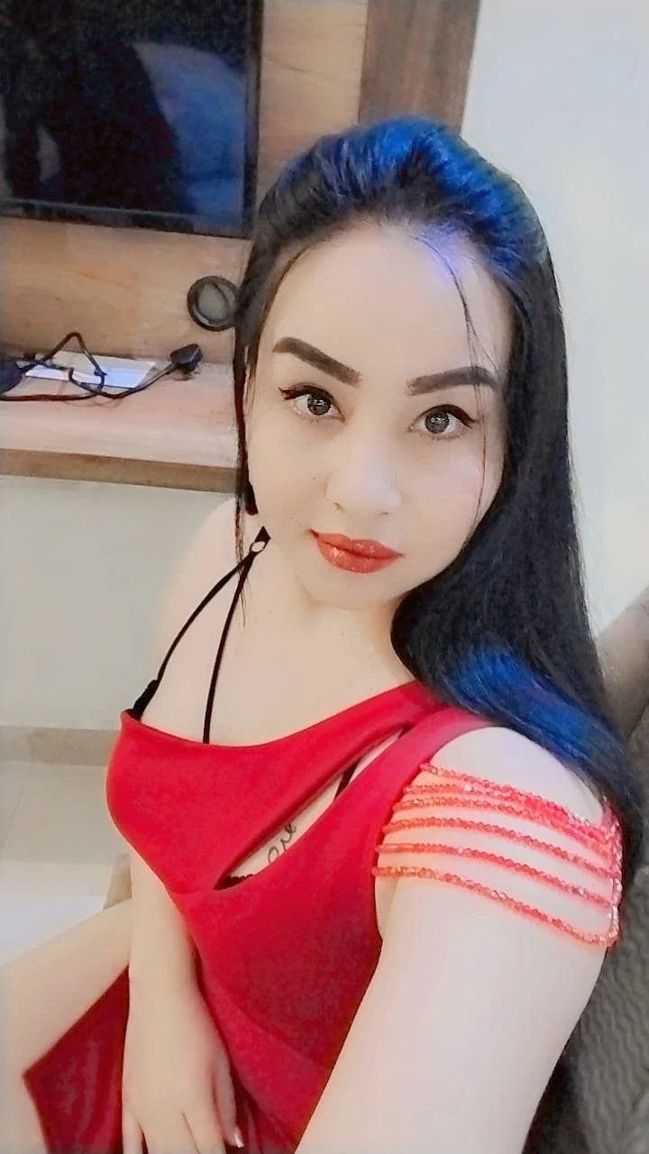 Sexy Shaina – Russian adult performer in Gurgaon — 2 / 6