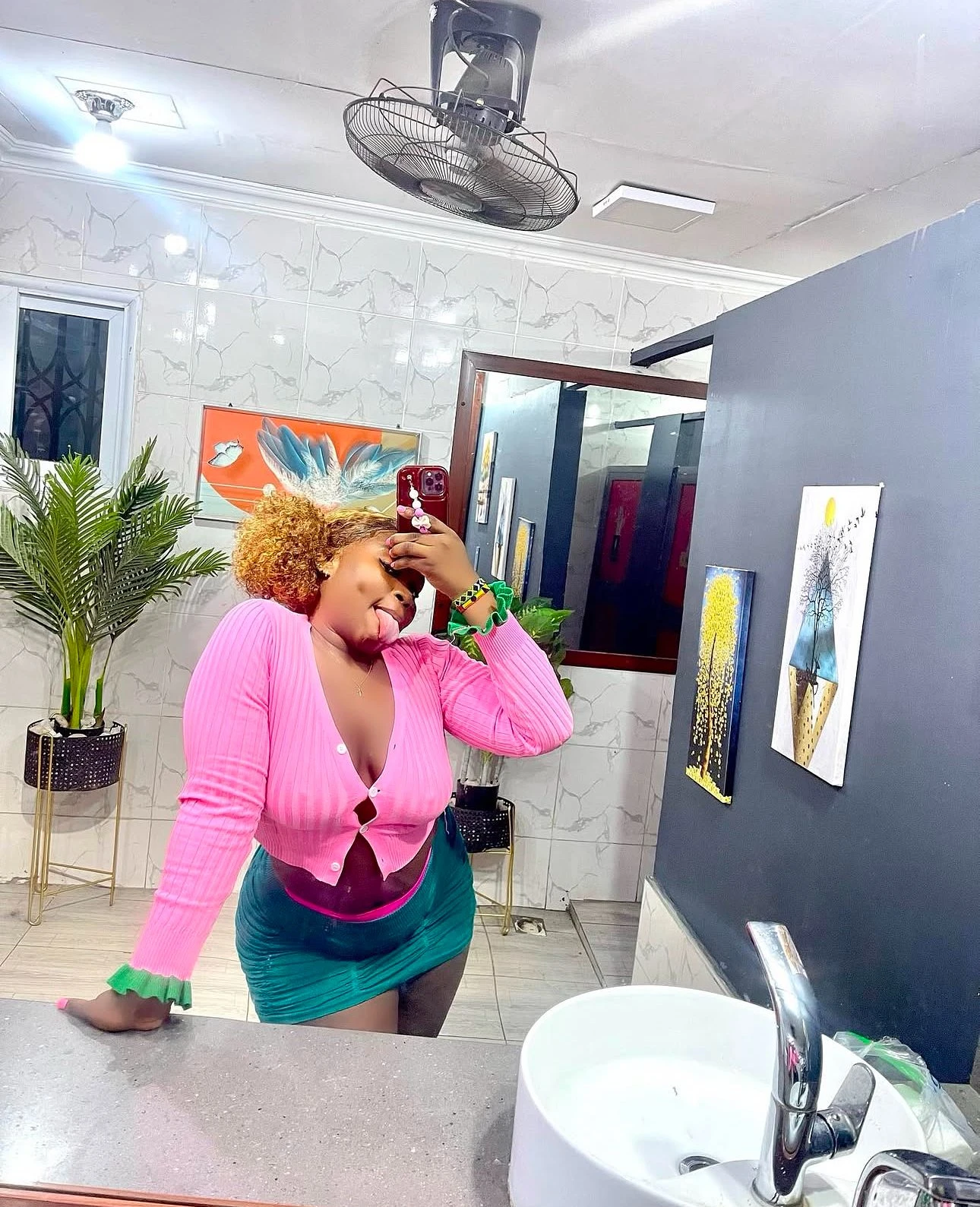 Jenny – Nigerian escort in Cotonou — 5 / 7