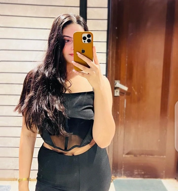 Lucia – Finnish escort in Tirana — 3 / 5