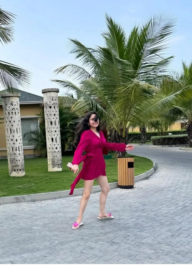 I Am Lavnayaa Independent Professional – Indian escort in Bangalore — 4 / 11