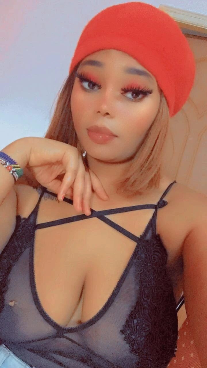Lissah Cute – Ethiopian escort in Bangalore — 5 / 11