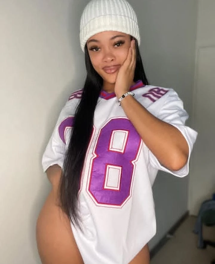 Shakira – Ethiopian escort in Chandigarh — 4 / 6