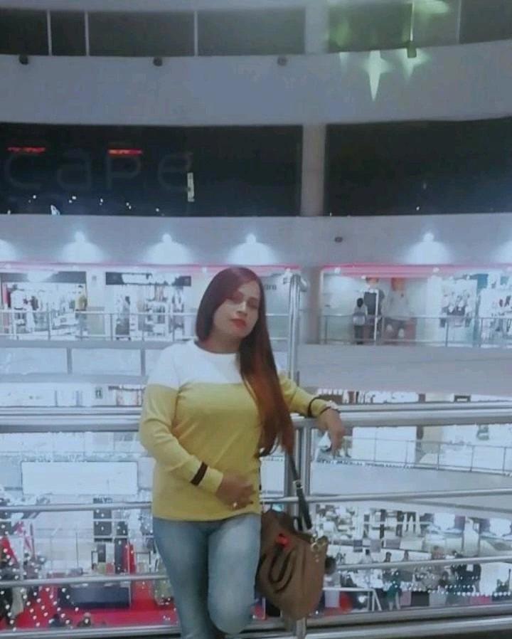 Sonal Sharma – Indian escort in Agra — 3 / 6