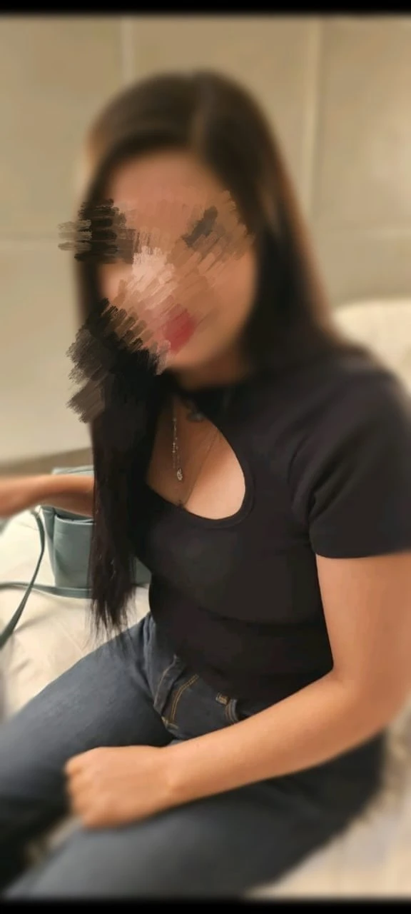 Nude cam and real meet – Indian escort in Chennai — 3 / 4