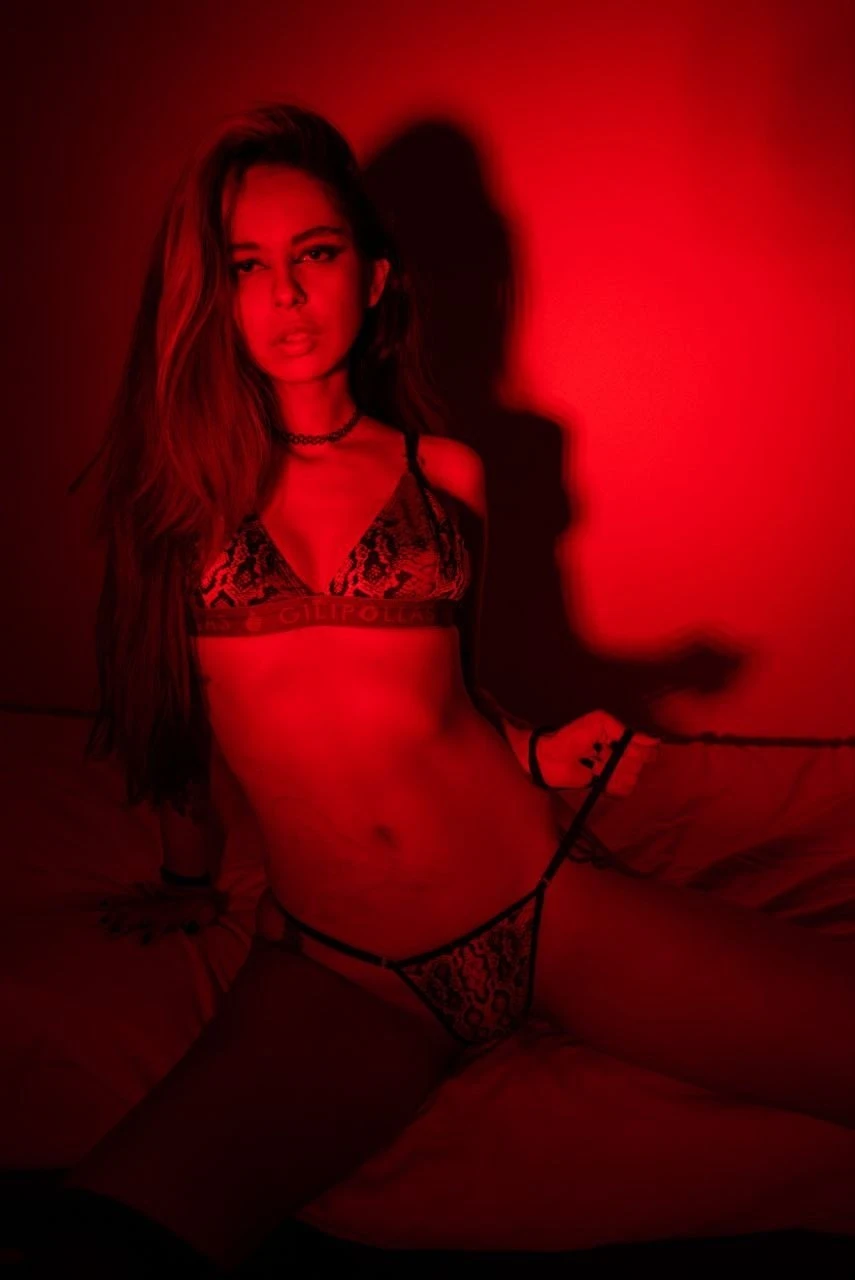 Daniela ( teleid @Lacove95 )vc with face – Argentinean escort in Bangalore — 17 / 26