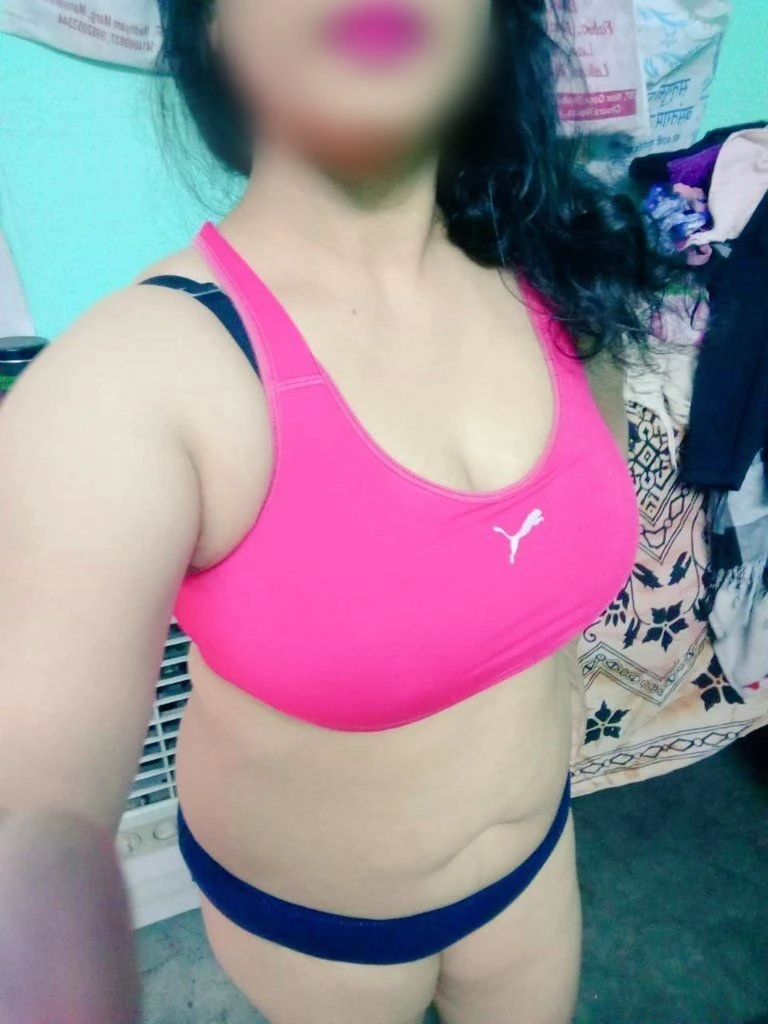 Female to Male Body Masssage in Panjim G – Indian escort in Candolim, Goa — 2 / 5