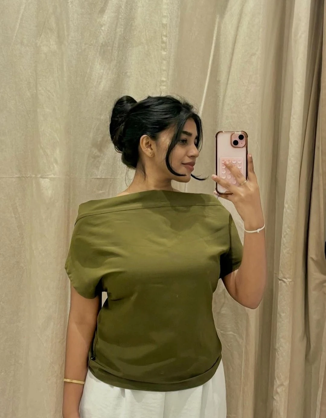 Horny Nisha – Indian escort in Chandigarh — 3 / 4