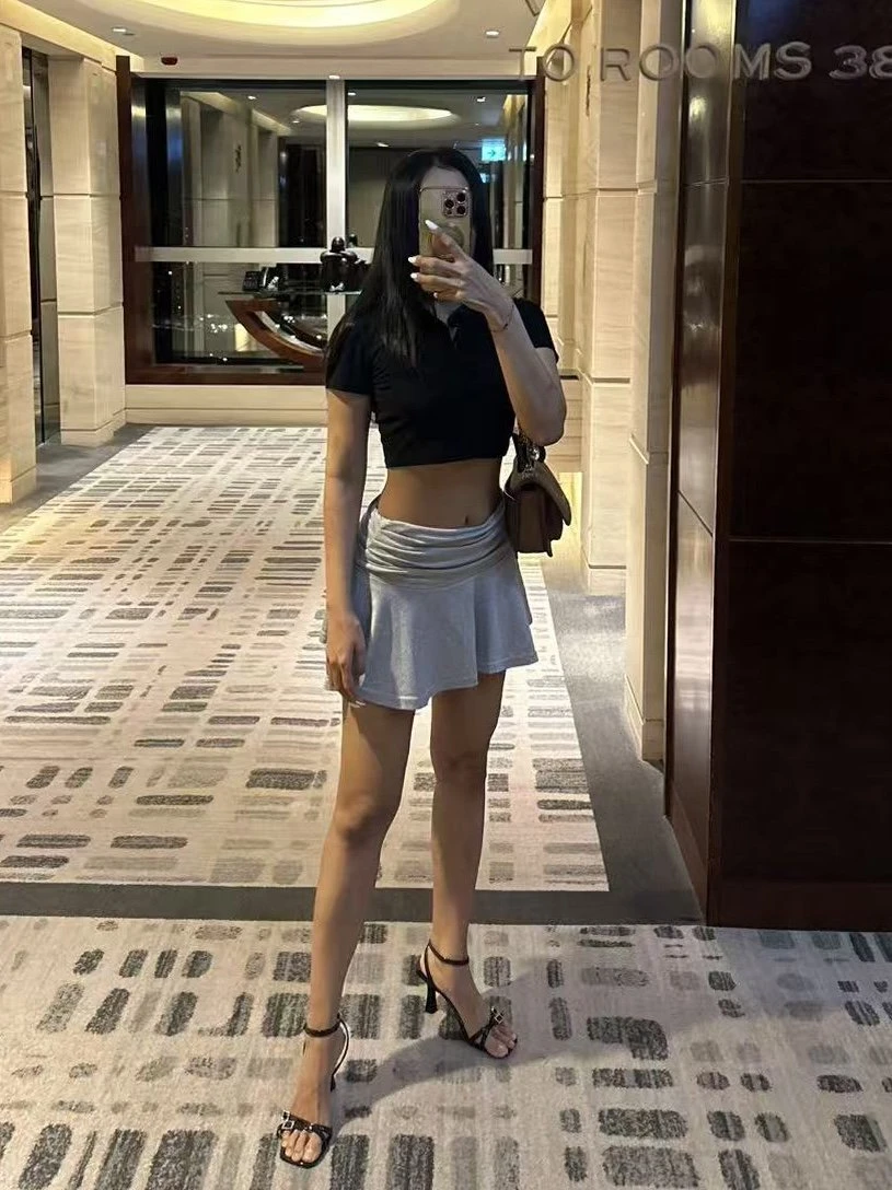 Lala party girl – Indonesian escort in Hong Kong — 13 / 14
