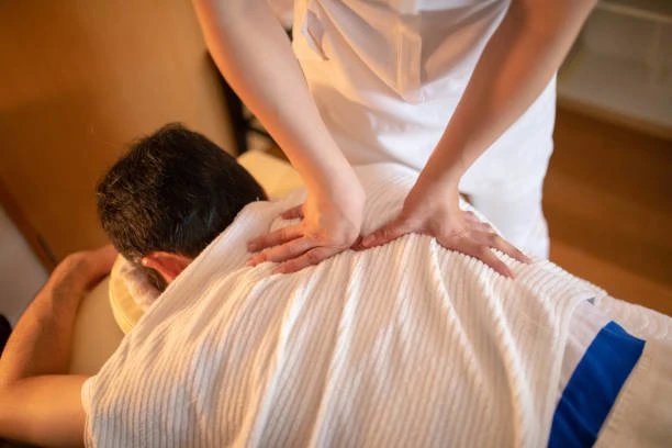 Ms Jane – Chinese masseuse in Hong Kong — 2 / 5