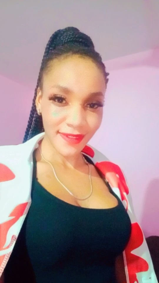 Sherry Sexy Call Girl – Zambian escort in Bangalore — 3 / 5
