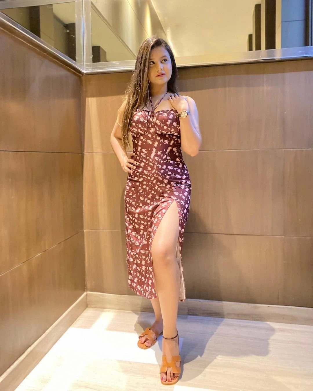 Sanjana Gupta – Indian escort in Candolim, Goa — 2 / 4
