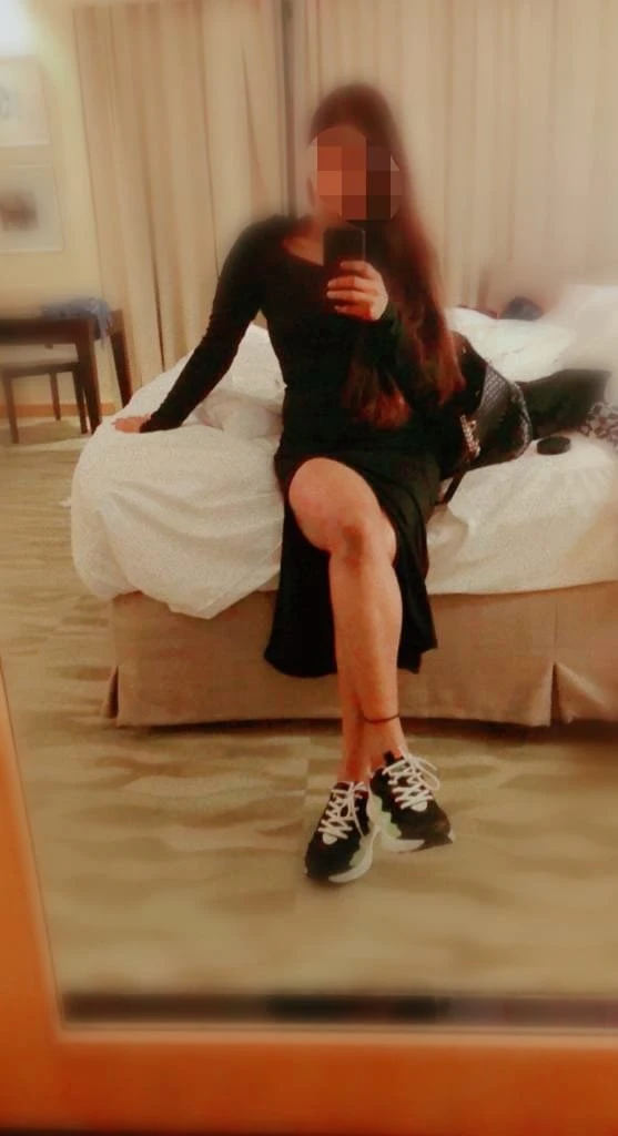 Aditi (Independent visitor) cam/Real – Indian escort in Bangalore — 2 / 27