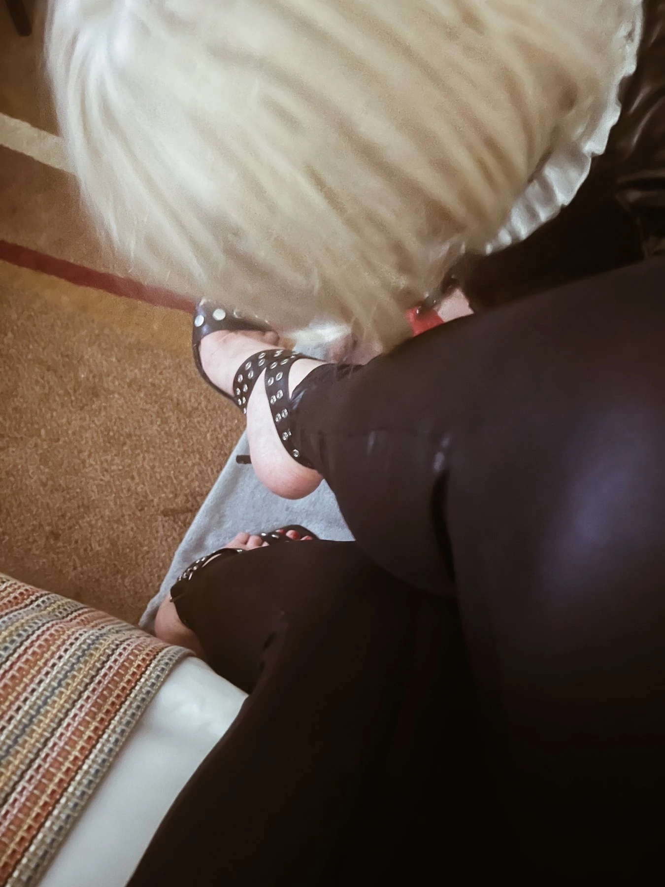 SOON IN BAKU. Obey_Helene_(Instagram) – Slovenian dominatrix in Baku — 26 / 31