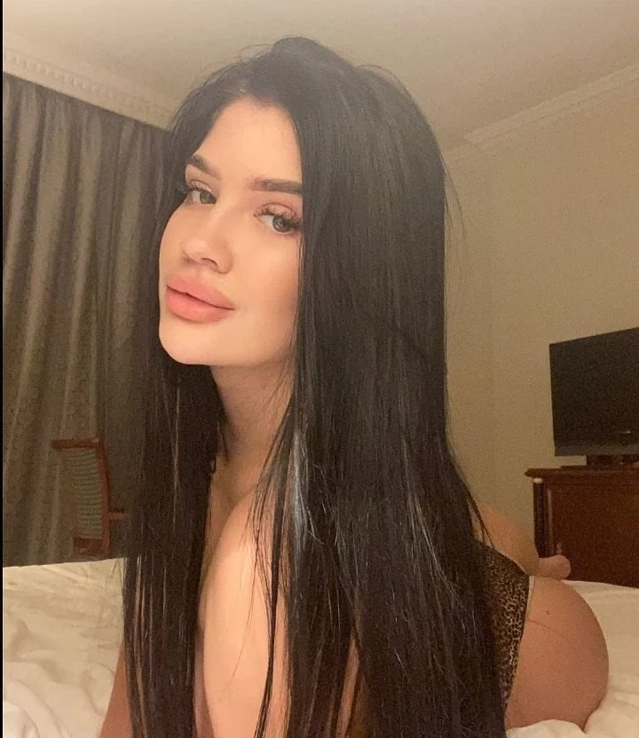 Jenny – Indian escort in Bangalore — 3 / 4