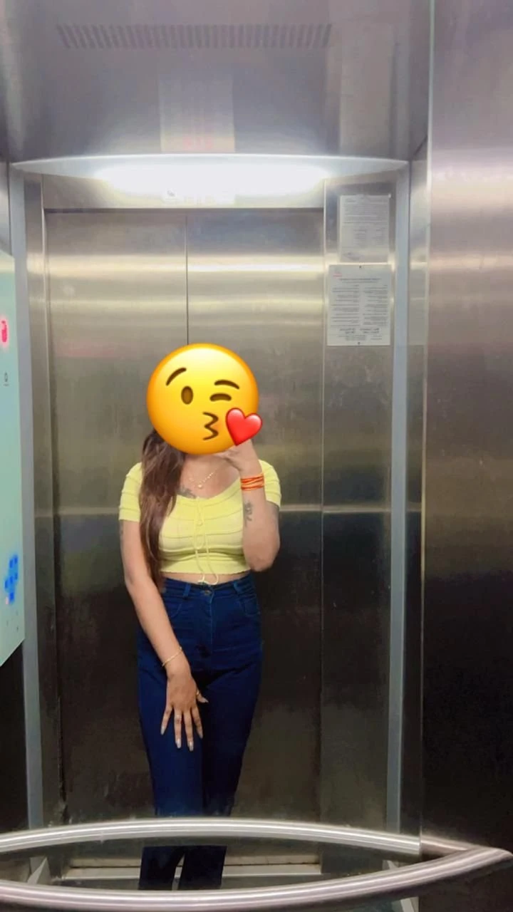 Dhruvika Independent Girl – Indian escort in Bangalore — 2 / 4