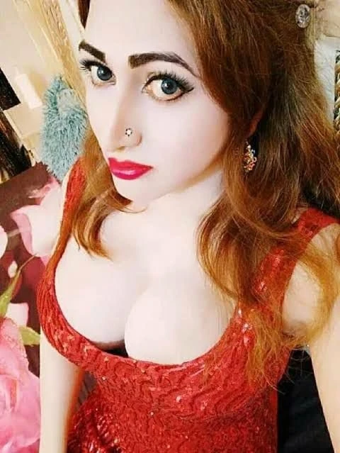 Aliya Gupta – Indian escort in Chennai — 2 / 7