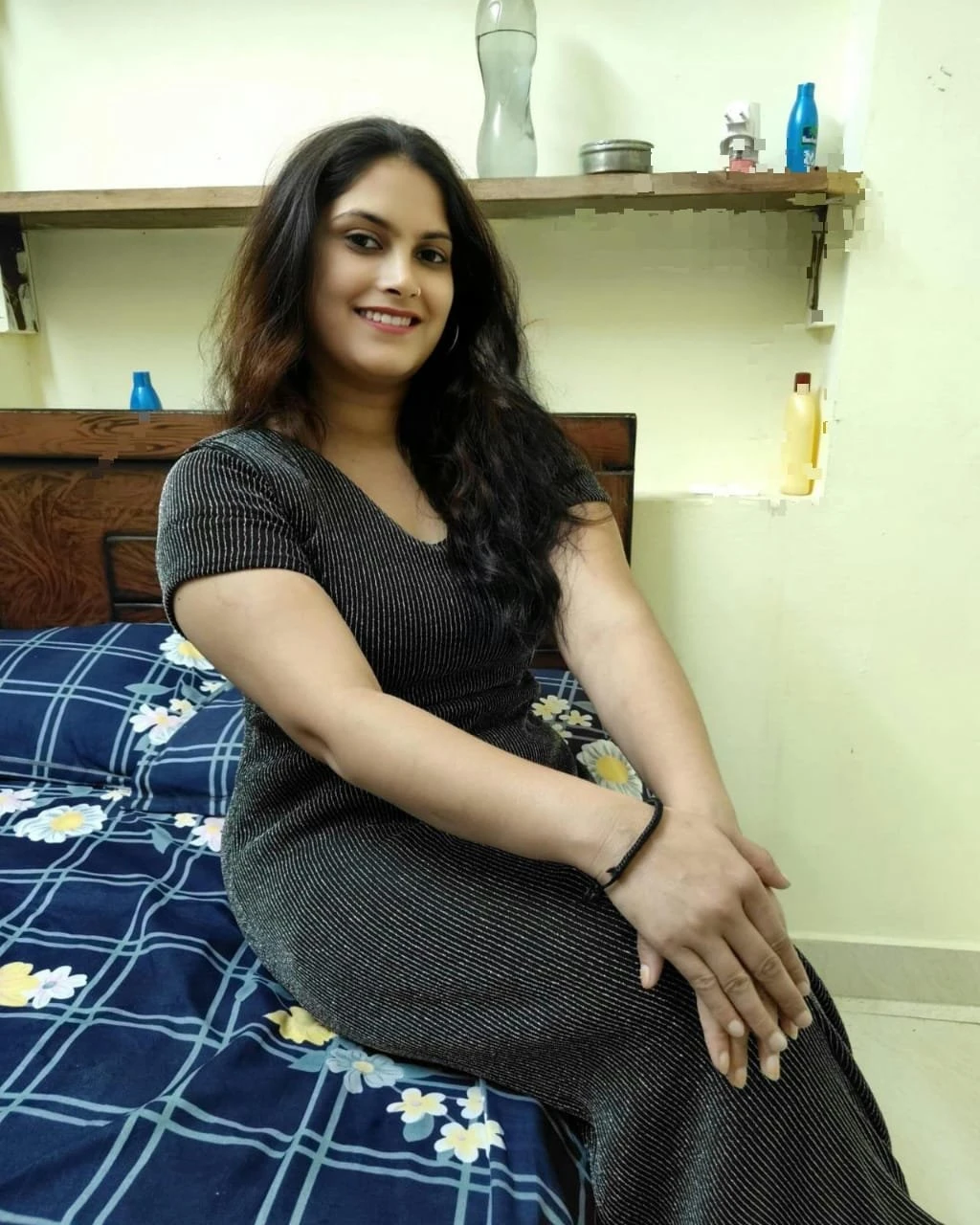 Neha – Indian escort in Bangalore — 3 / 12