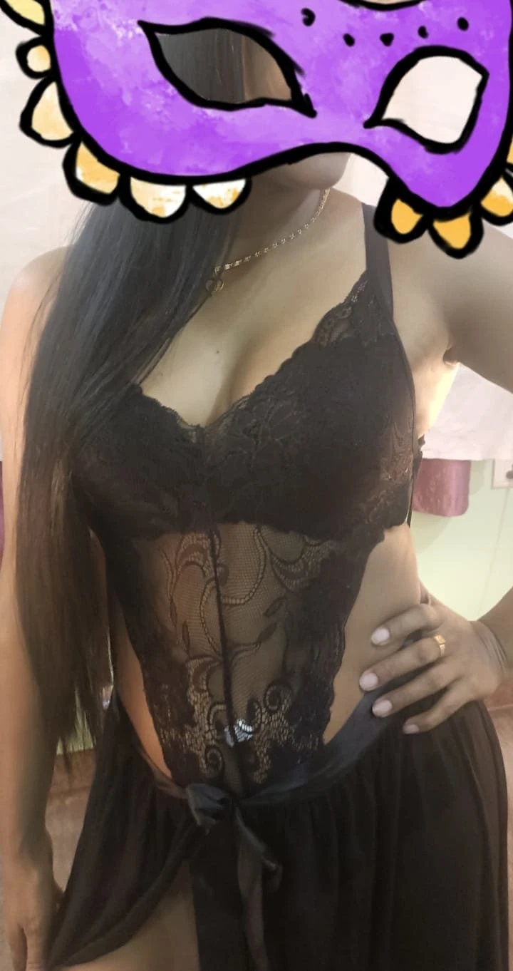 Nisha web cum services to – Indian escort in Bangalore — 2 / 5