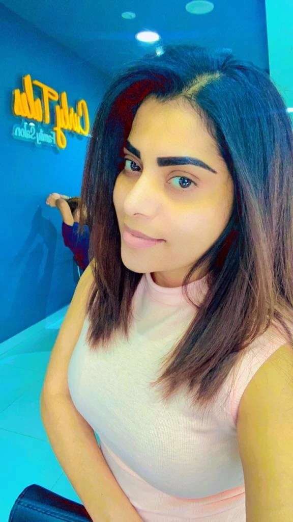 Tanvi Sharma – Indian escort in Bangalore — 2 / 5