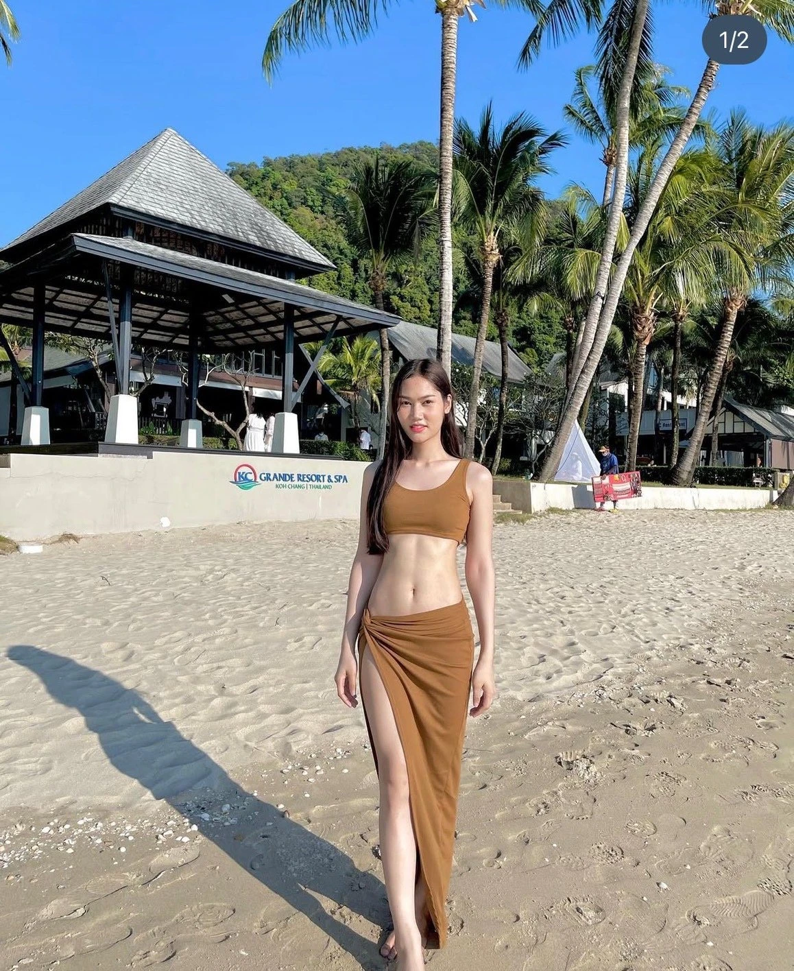 Mingming – Thai escort in Hong Kong — 15 / 19