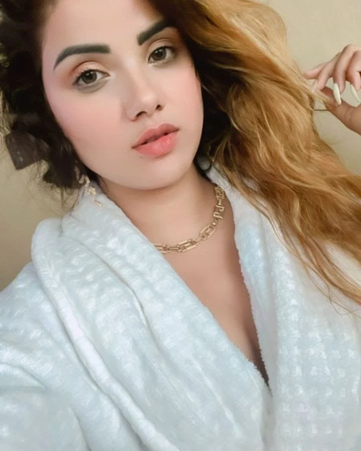Kajal – Indian escort in Bangalore, Escort, Banga