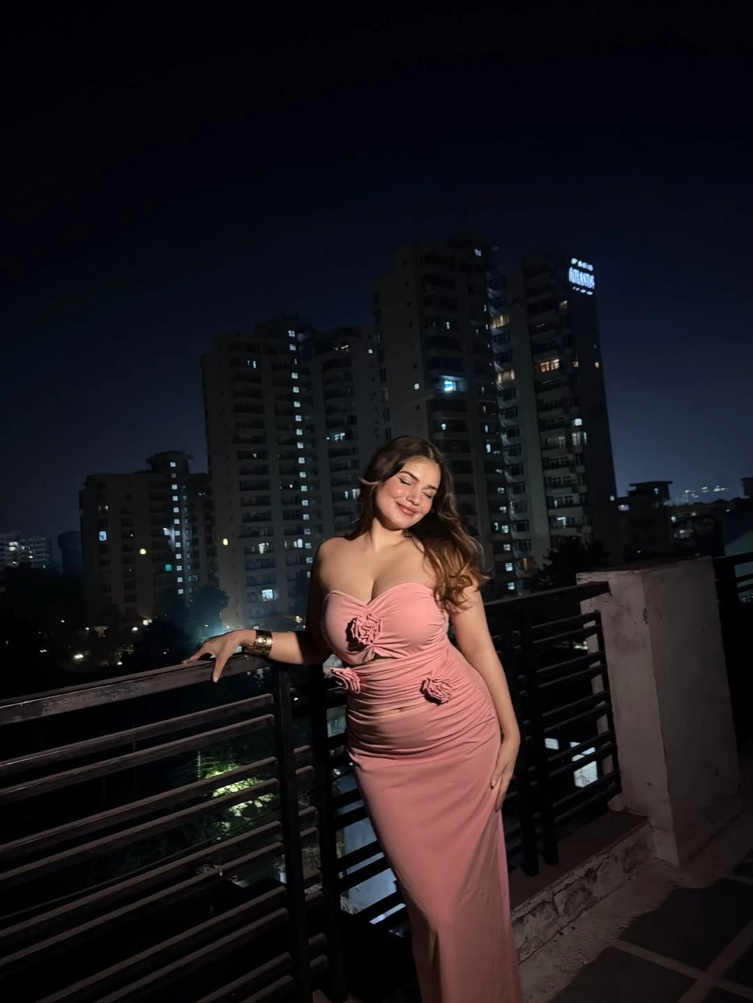 Neha – Indian escort in Chandigarh — 3 / 5