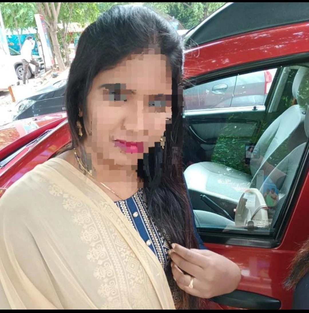 Meera Tamil Girl Milf Camshows – Indian escort in Chennai — 5 / 7