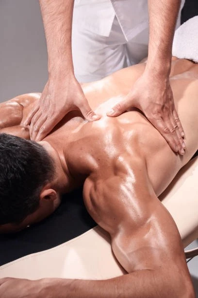 FEMALE TO MALE FUL BODY OIL MASSAGE HPY – Indian escort in Bangalore — 4 / 8