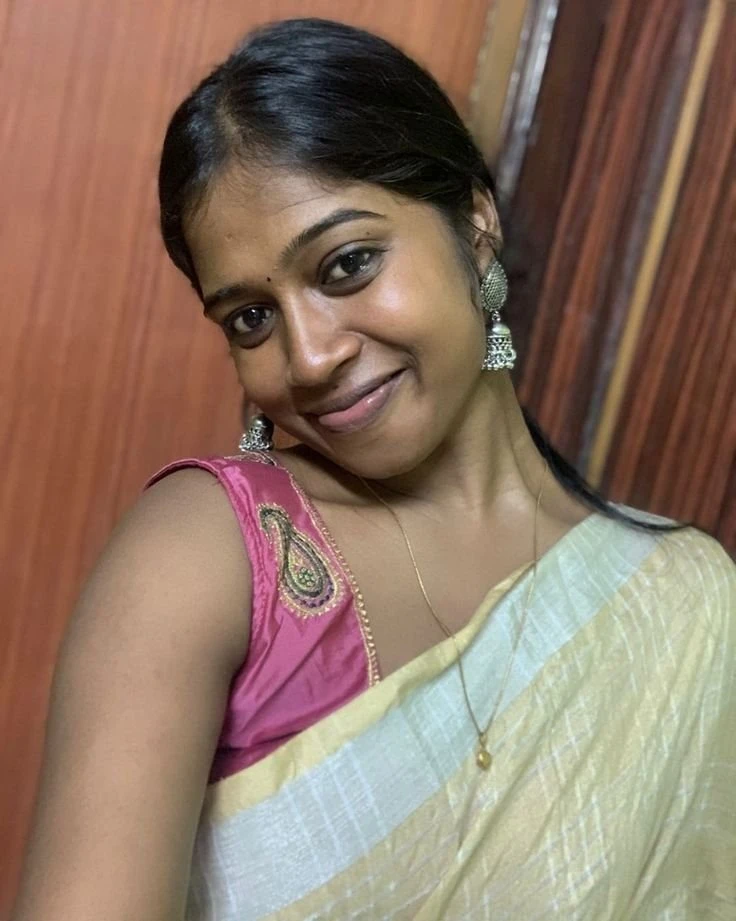 Chennai Tamil girls escort book now – Indian escort in Chennai — 3 / 4