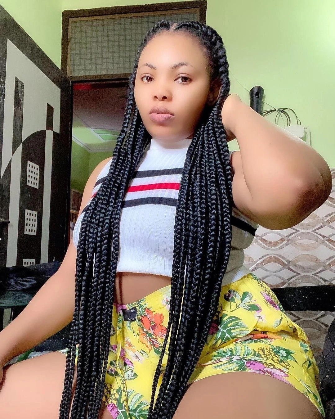Becky – South African escort in Gurgaon — 4 / 5