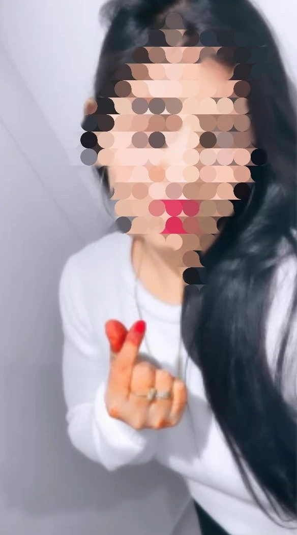 Simran – Indian escort in Bangalore — 2 / 3