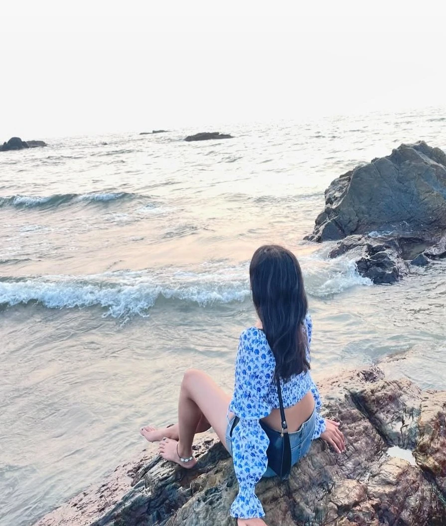 Ruchi Indipendent ( Real Meet & Cam Show – Indian escort in Chennai — 3 / 5