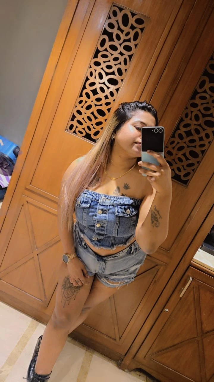 Independent Meet and Cam – Indian escort in Chennai — 2 / 3