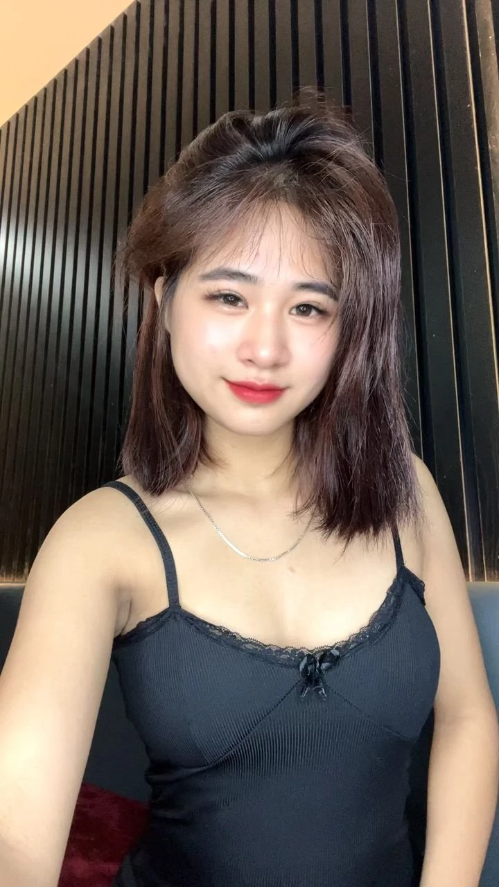 sMiKenCo Where Desires Come True – Vietnamese escort in Bangalore — 3 / 5