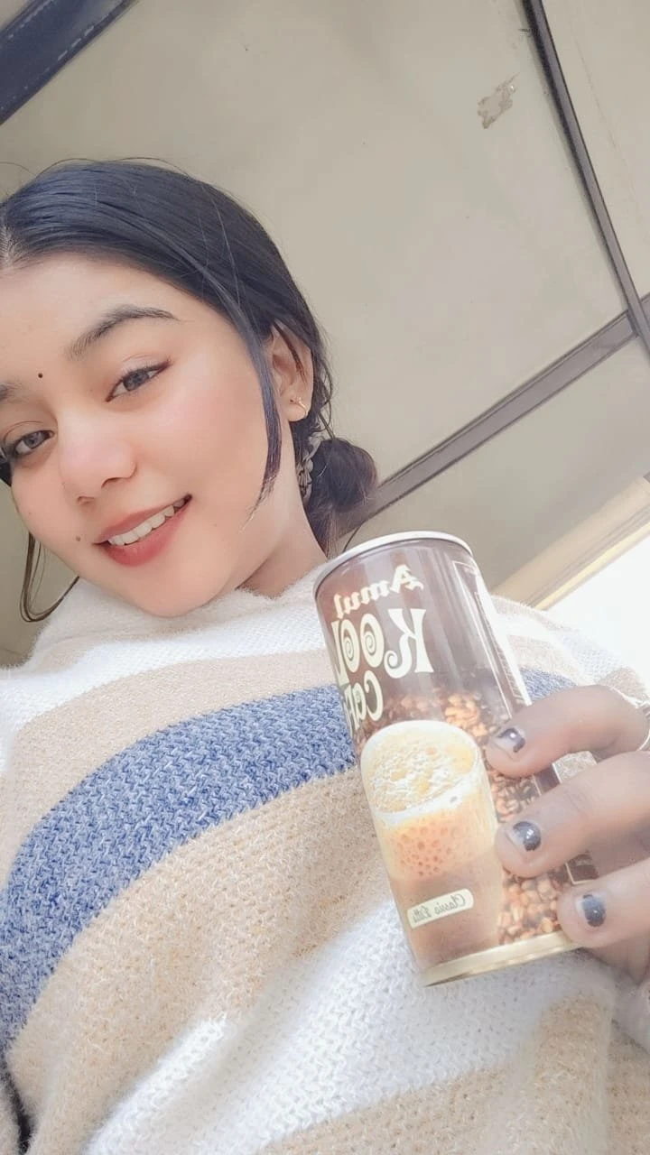 Aarohi Real Meet and cam show sex chat – escort in Ahmedabad — 1 / 2