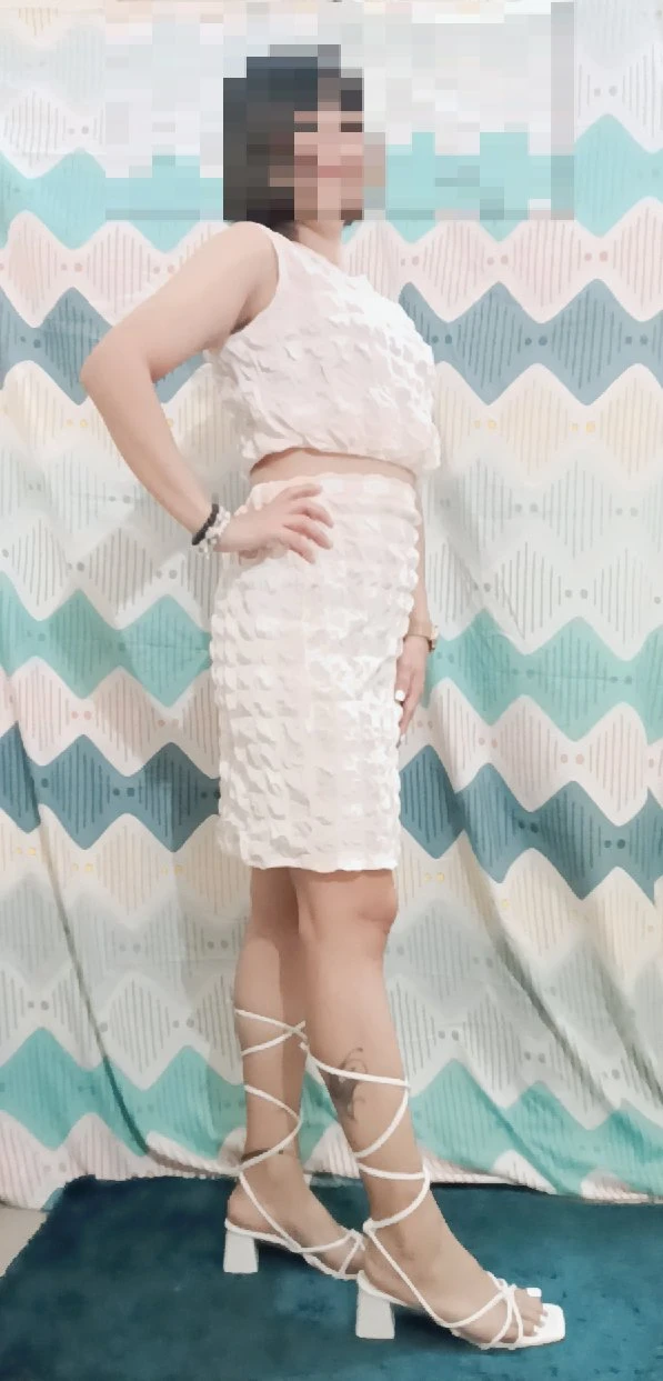 Nora – Indian escort in Bangalore — 4 / 5