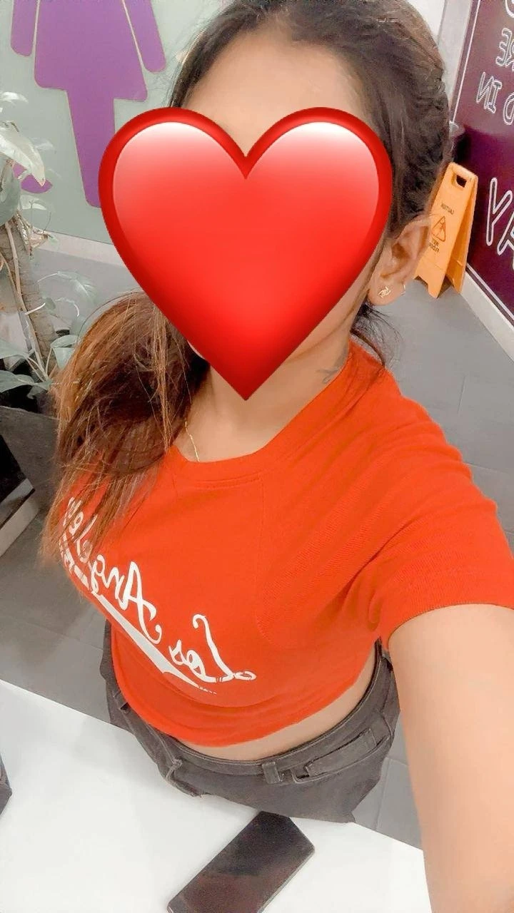 Nita whatsapp me to have max fun – escort in Bangalore — 3 / 4