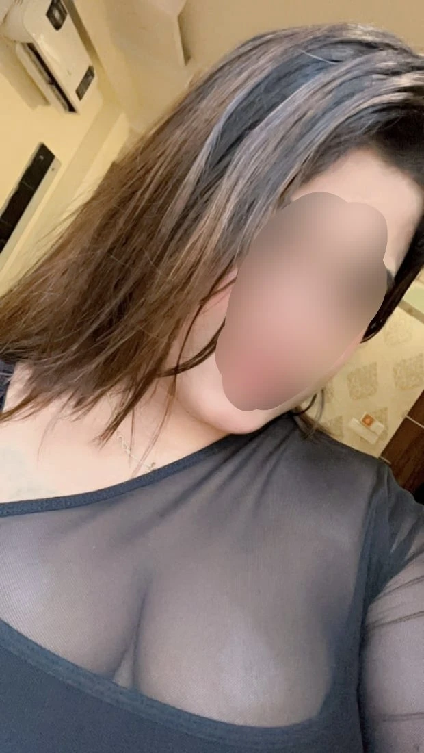 Monika ( Meet & Cam ) No Broker – Indian escort in Bangalore — 2 / 3