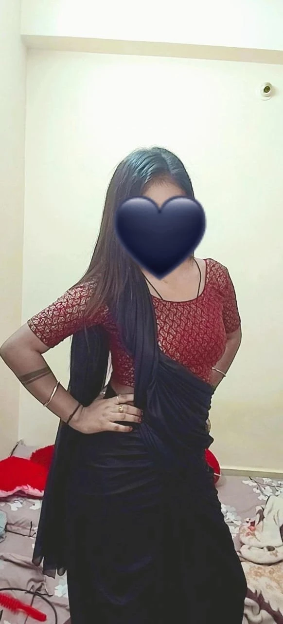 Richa Cam Show or Real Meat – Indian escort in Bangalore — 2 / 4