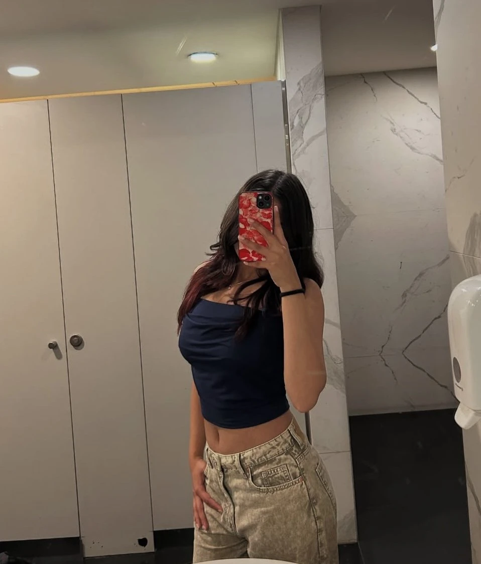 ꧁🦋 REAL MEAT AND CAM SHOW – Indian escort in Bangalore — 4 / 5