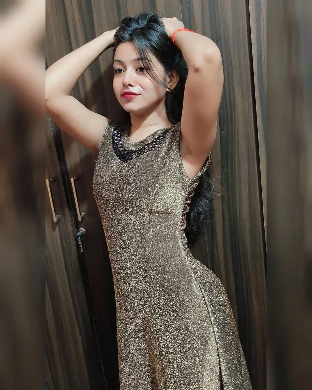 Apoorva – Indian escort in Bangalore — 2 / 3
