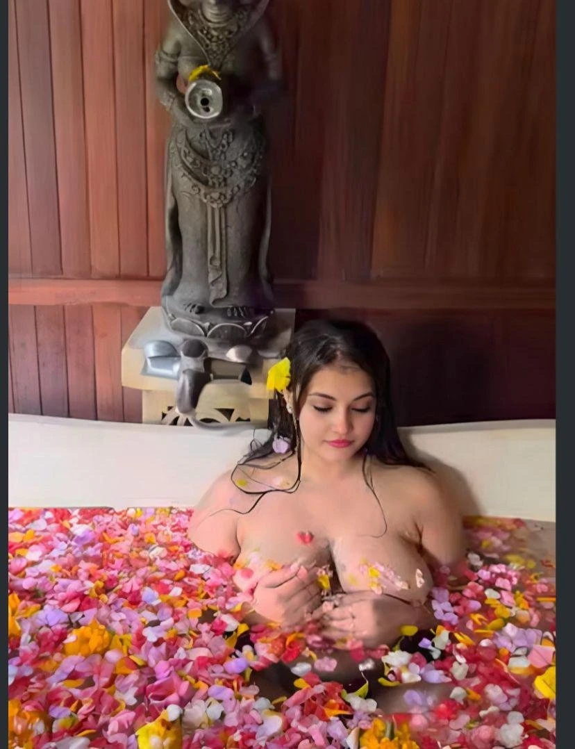 Sanjana service provider – Indian escort in Bangalore — 3 / 6