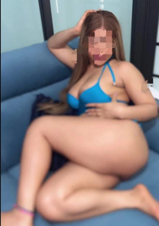 Nancy Rimming queen – South African escort in Bangalore — 6 / 7