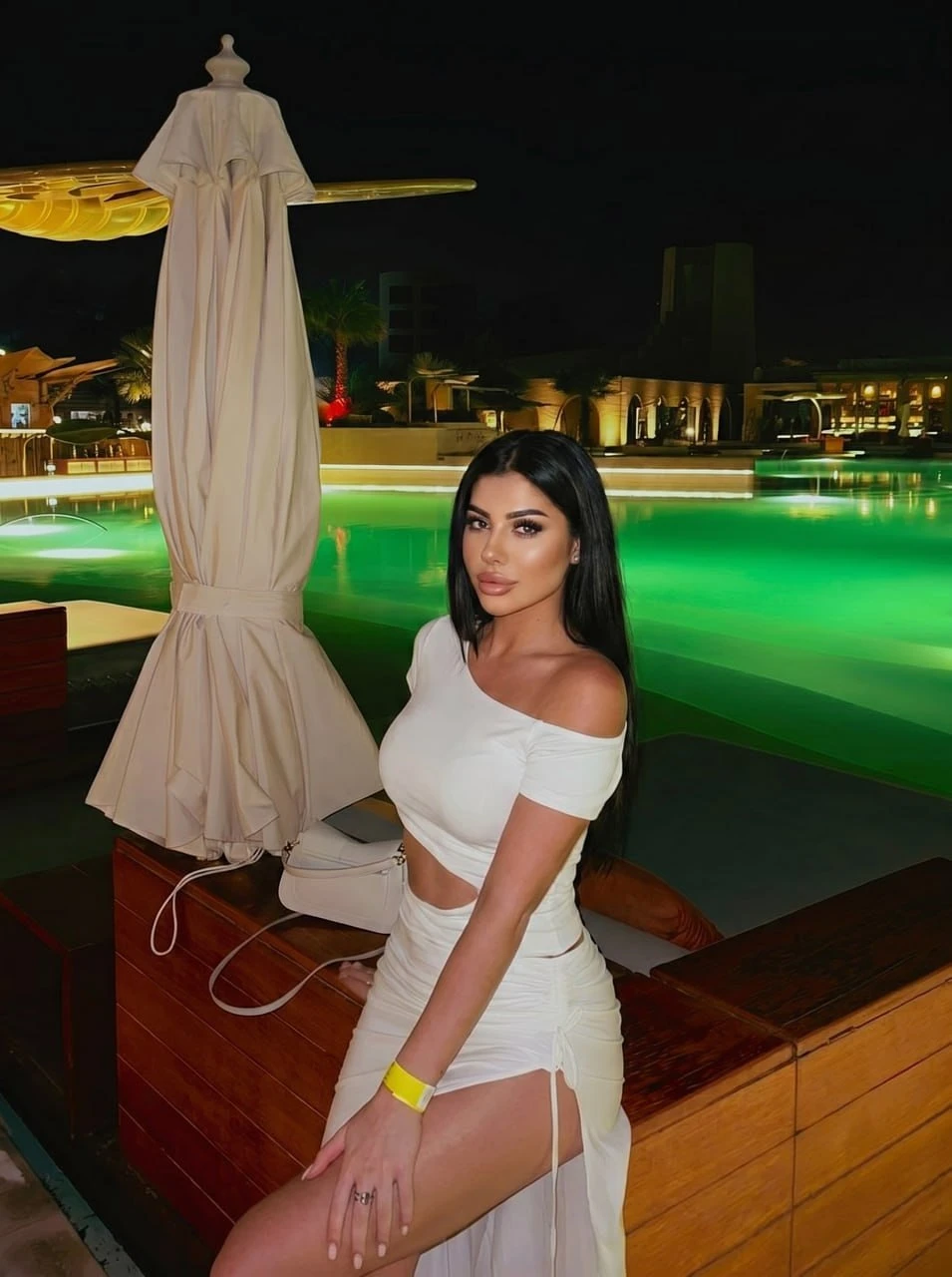 Olivia – Russian escort in Hong Kong — 6 / 8