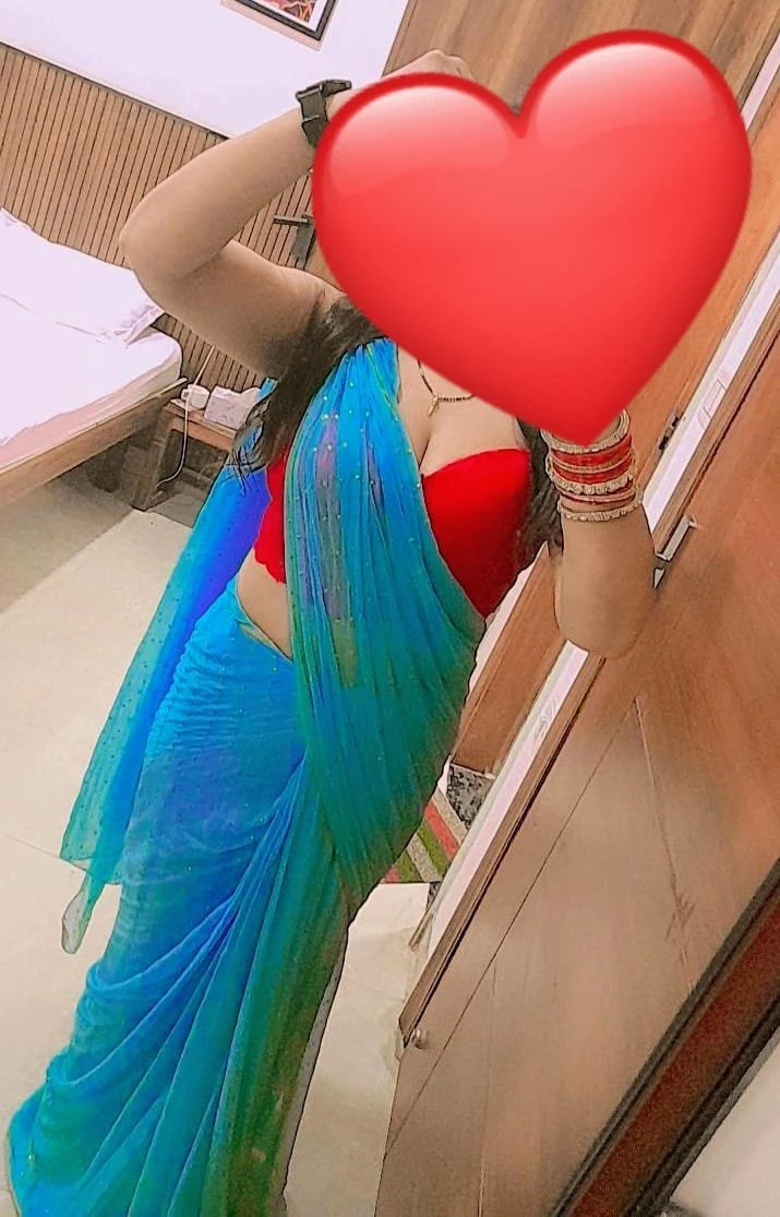 Pooja Married Housewife – Indian escort in Gurgaon — 10 / 11