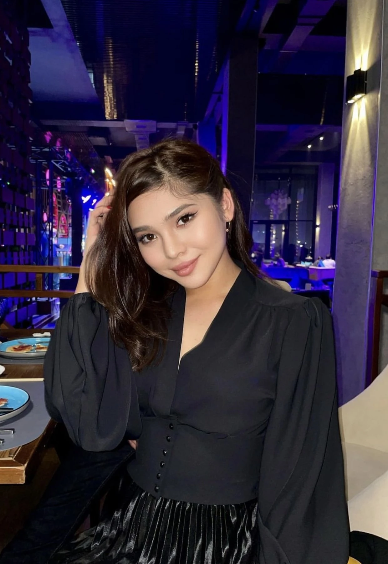 Лола – Kazakhstani escort in Yerevan — 10 / 13
