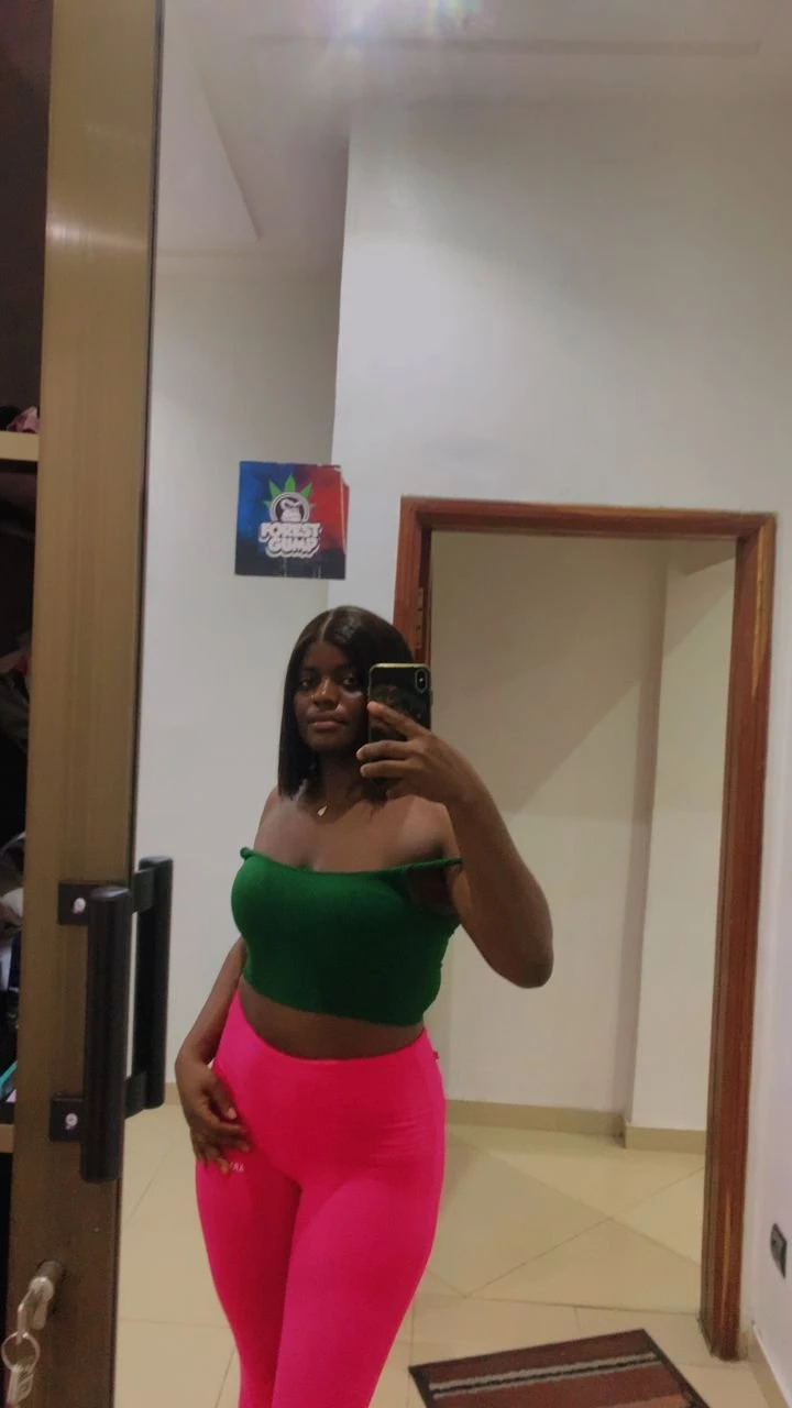 Kiki – Nigerian escort in Cotonou — 3 / 5