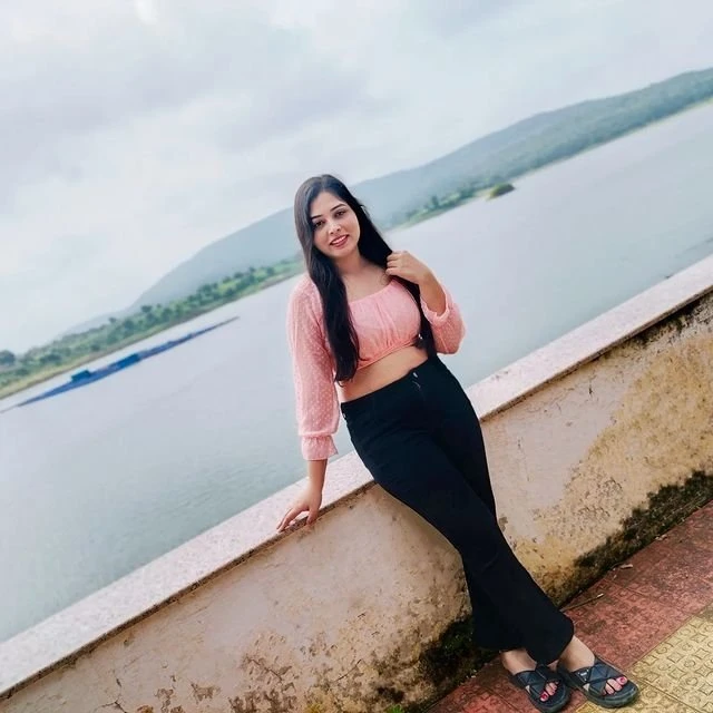 Bhavya – Indian escort in Candolim, Goa — 3 / 4