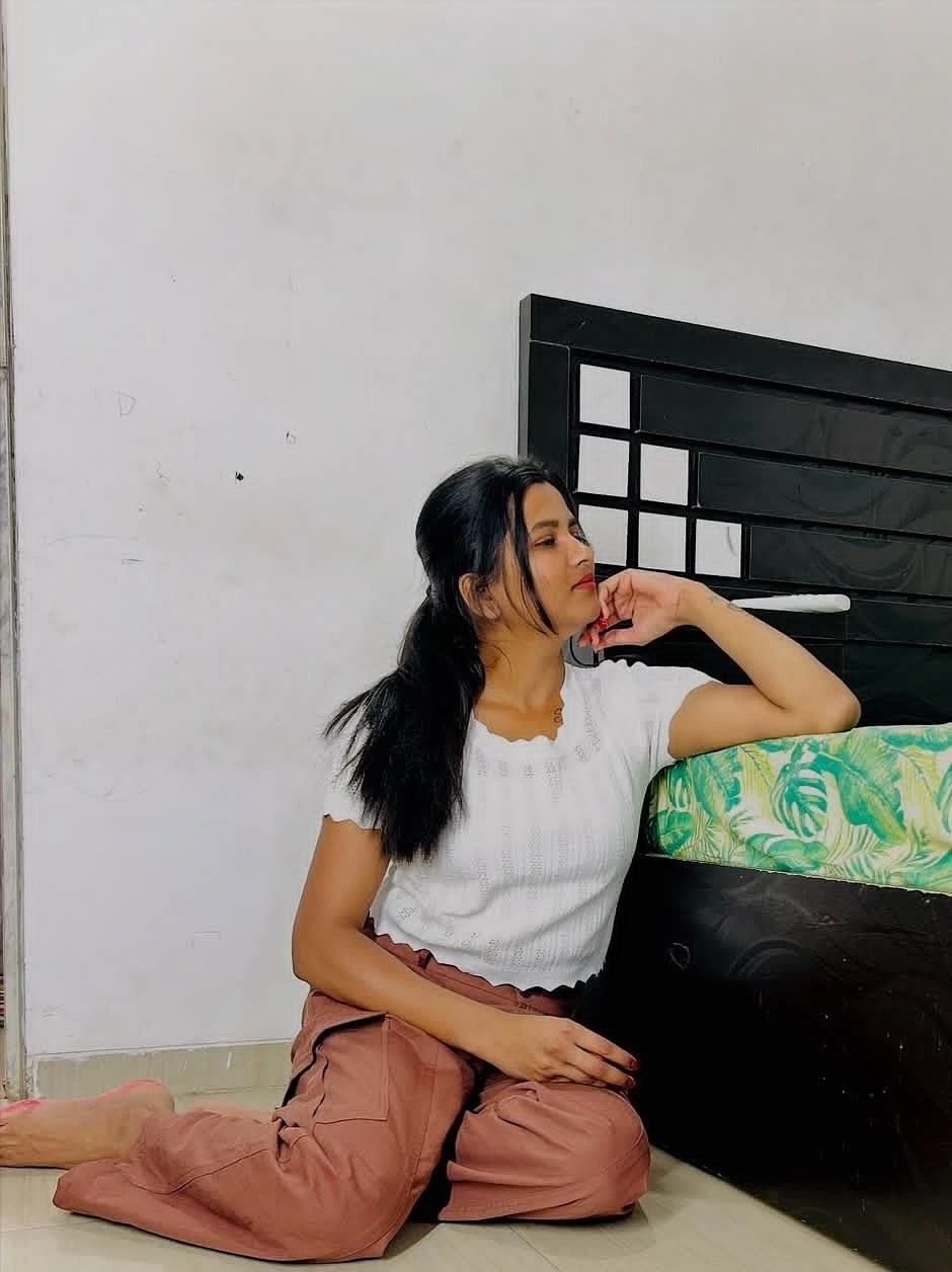 Dimple Escort – Indian escort in Bangalore — 2 / 4
